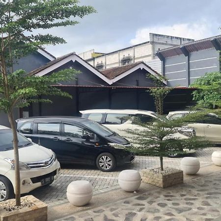 Hotel Kaliu Pacitan Bagian luar foto