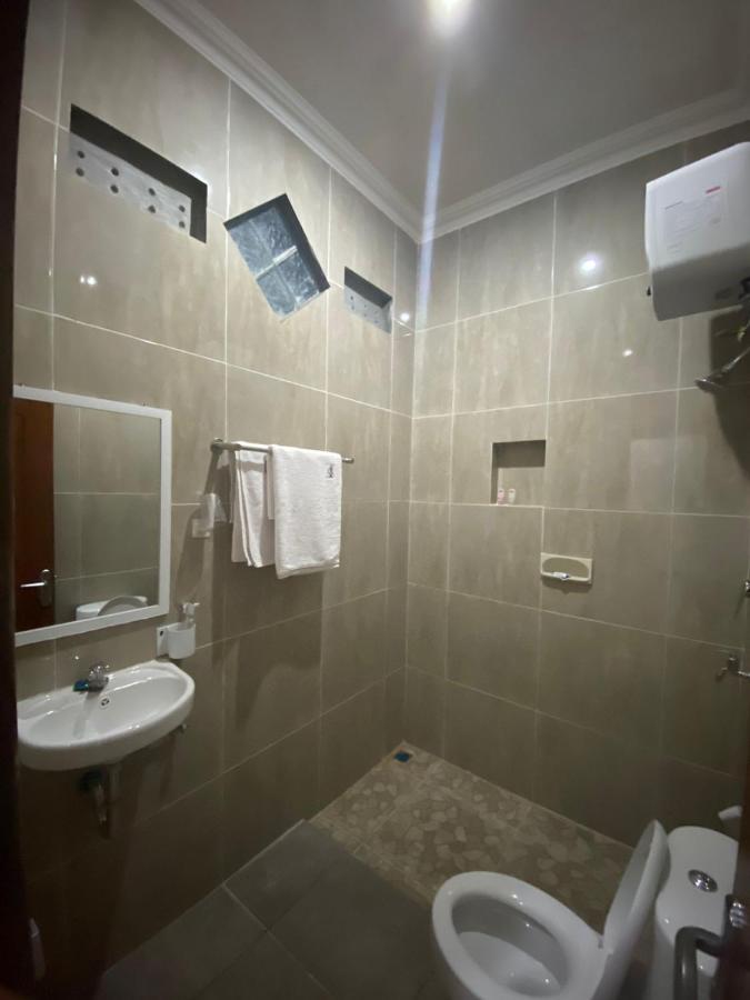Hotel Kaliu Pacitan Bagian luar foto